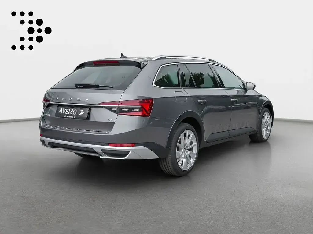 Gebraucht Skoda Superb 200 PS (147 kW) 2022 Graphitegrau metallic Kombi