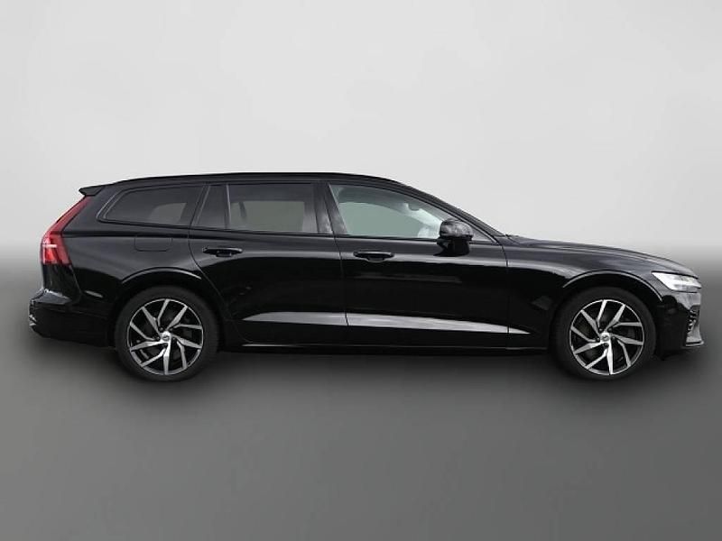 Gebraucht Volvo V60 Plus 398 PS (292 kW) 2022 Schwarz Kombi