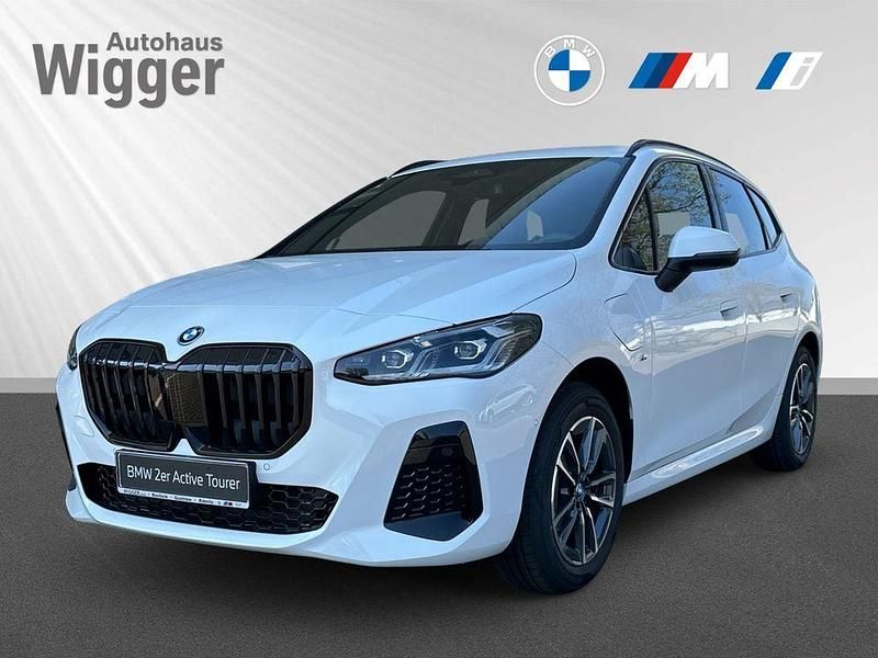 Neu BMW 225 Active Tourer Performance 245 PS (180 kW) 2025 Weiß Van / Kleinbus