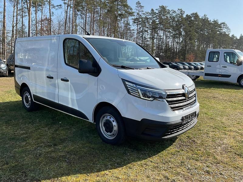 Gebraucht Renault Trafic Komfort 110 PS (80 kW) 2024 Gletscherweiss Van / Kleinbus