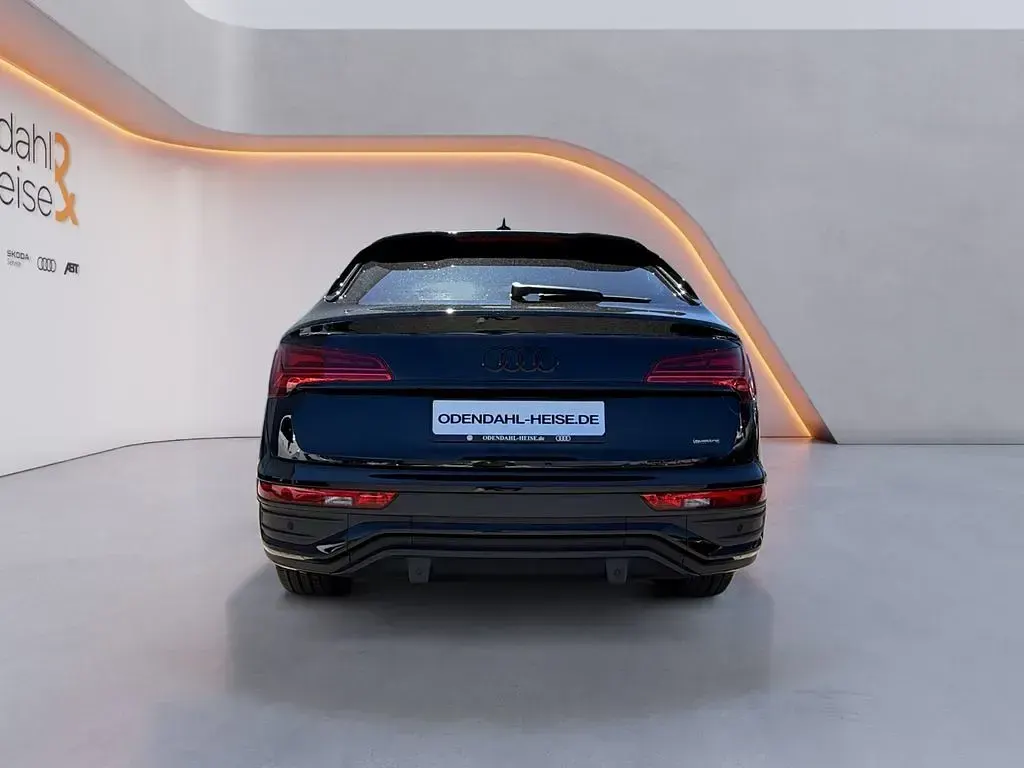 Second-hand Audi Q5 Sportback Advanced Plus 204 CP (150 kW) 2023 Negru SUV