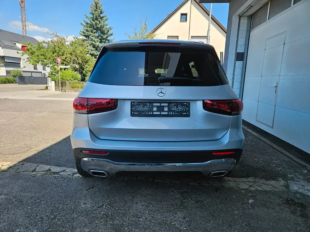 Gebraucht Mercedes GLB200 150 PS (110 kW) 2022 Silber SUV