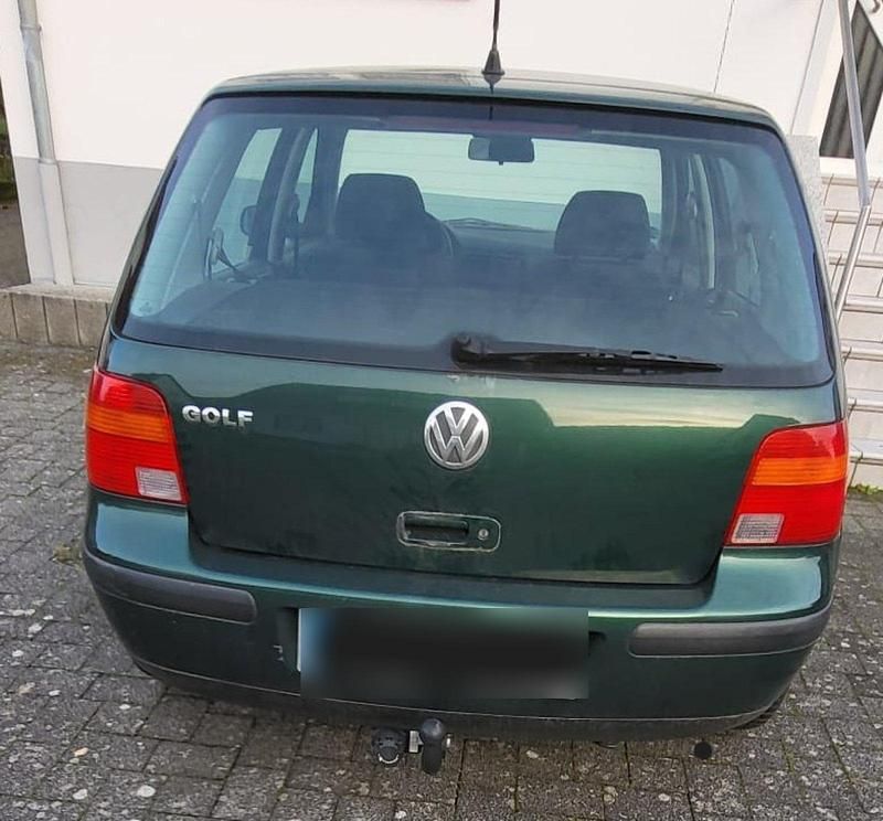 Gebraucht VW Golf IV 75 PS (55 kW) 2001 Grün Kleinwagen