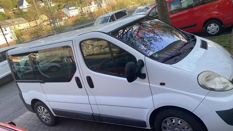 Gebraucht Opel Vivaro 116 PS (85 kW) 2007 Weiß Van / Kleinbus