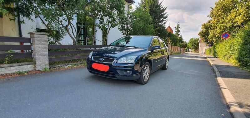 Blau Gebraucht 2006 Ford Focus Limousine | 750 € (Superpreis) - Bild 1/4