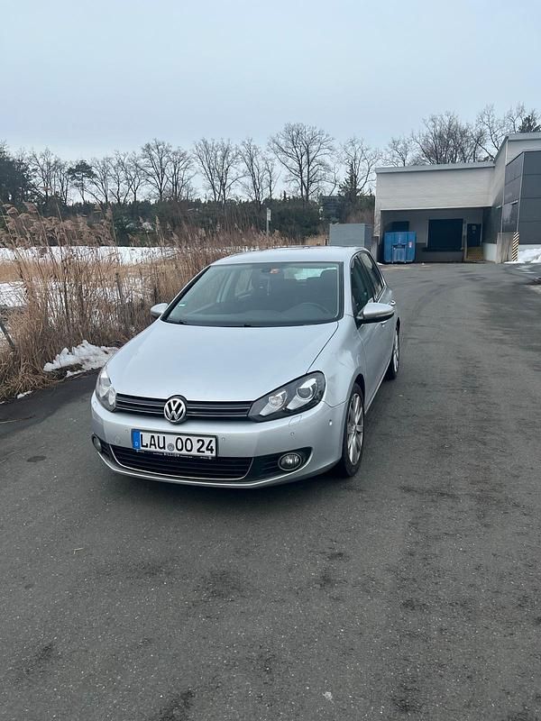 Grau Gebraucht 2011 VW Golf Limousine | 5.800 € (Fairer Preis) - Bild 1/4