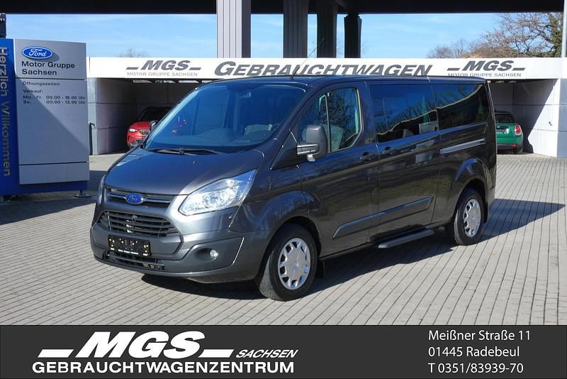Gebraucht Ford Tourneo Custom Trend 131 PS (96 kW) 2016 Magneticgrau (metallic) Van