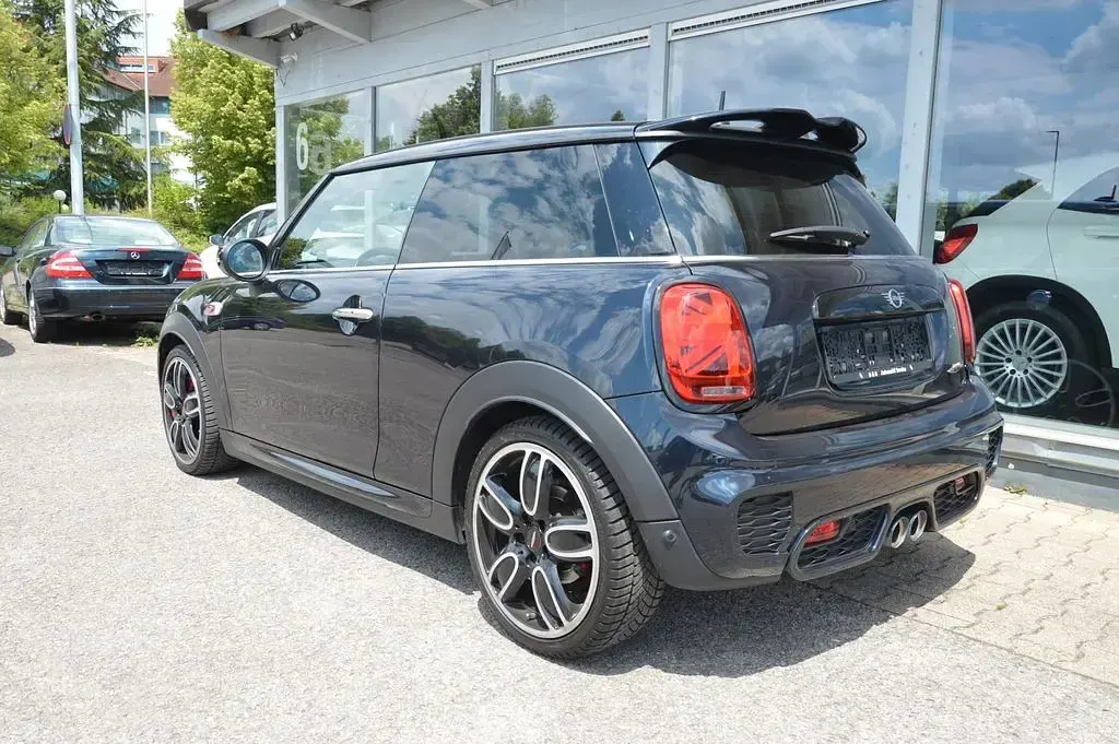 Gebraucht Mini John Cooper Works 231 PS (169 kW) 2021 Schwarz Kleinwagen