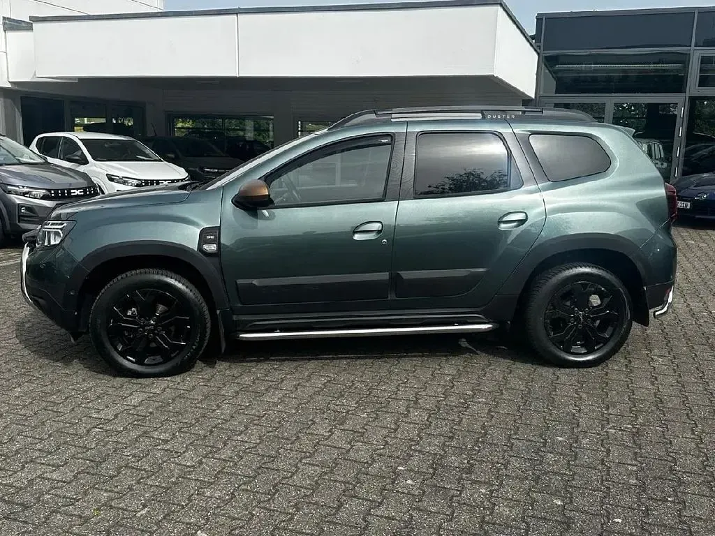 Gebraucht Dacia Duster Extreme 150 PS (110 kW) 2023 Zedergrün SUV