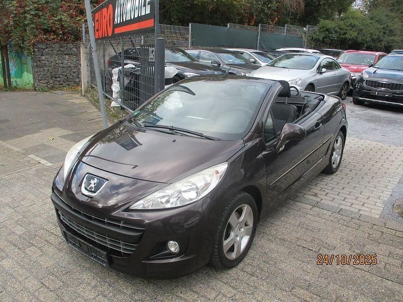 Braun Gebraucht 2013 Peugeot 207 CC Active Cabrio | 3.999 € (Fairer Preis) - Bild 1/4