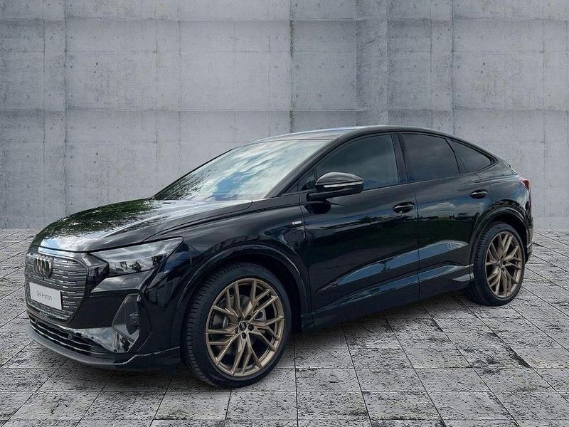 Schwarz Neu 2025 Audi Q4 Sportback e-tron Basis SUV | 69.950 € - Bild 1/4