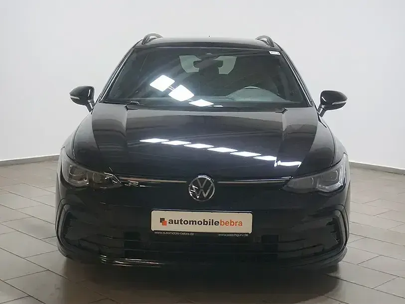 Gebraucht VW Golf VIII 190 PS (139 kW) 2022 Deep black Kombi