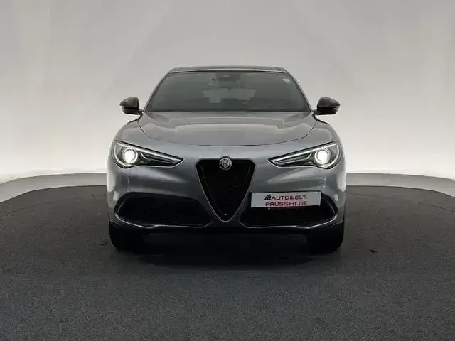 Gebraucht Alfa Romeo Stelvio Veloce 280 PS (205 kW) 2021 Grau SUV