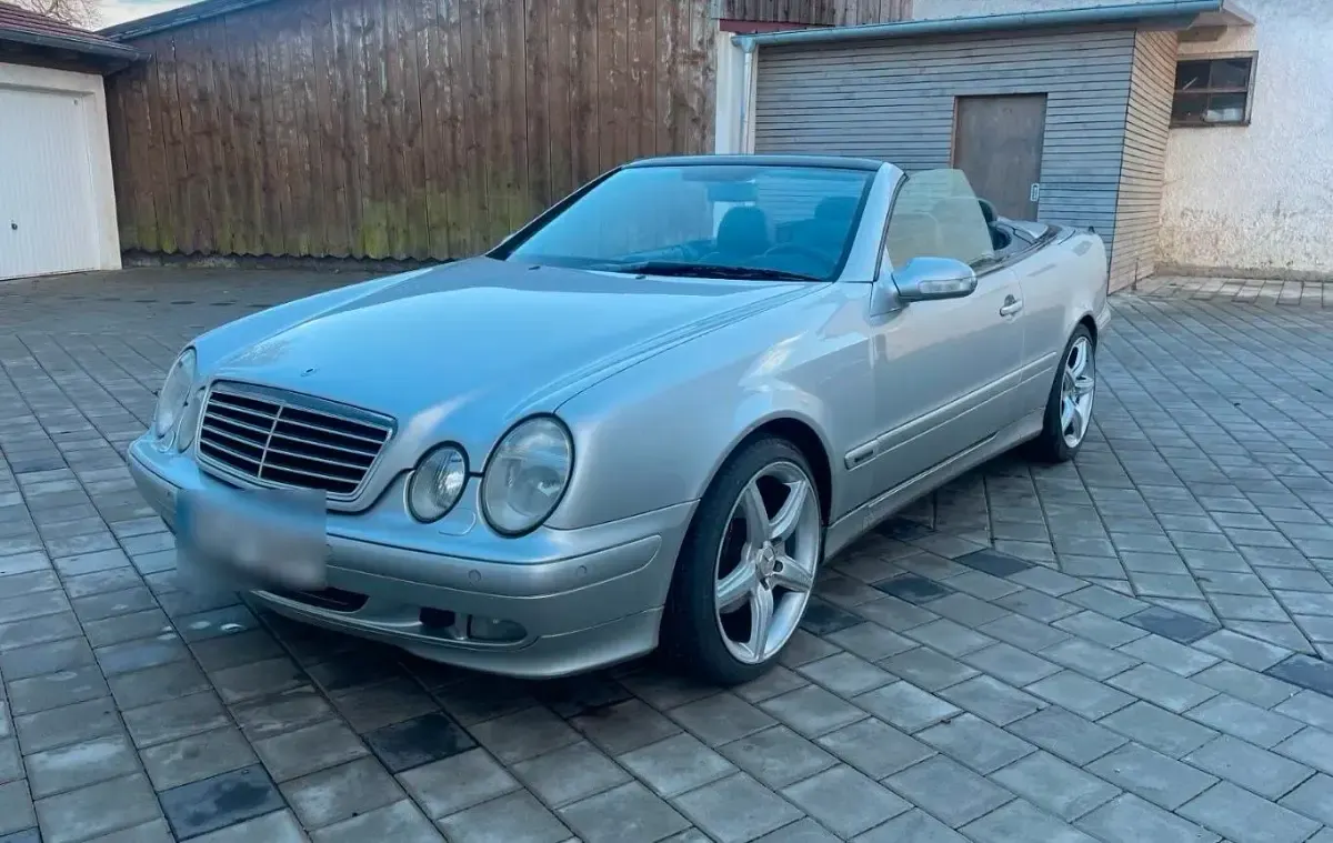 Używany Mercedes CLK230 193 KM (141 kW) 2000 Srebrny Kabriolet