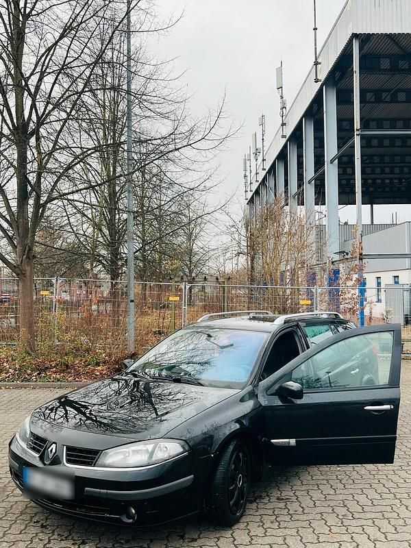 Gebraucht Renault Laguna II 131 PS (96 kW) 2006 Schwarz Kombi