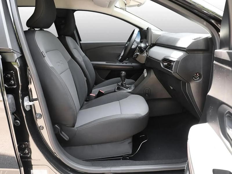 Gebraucht Dacia Jogger Extreme 91 PS (66 kW) 2025 Perlmuttschwarz Van / Kleinbus