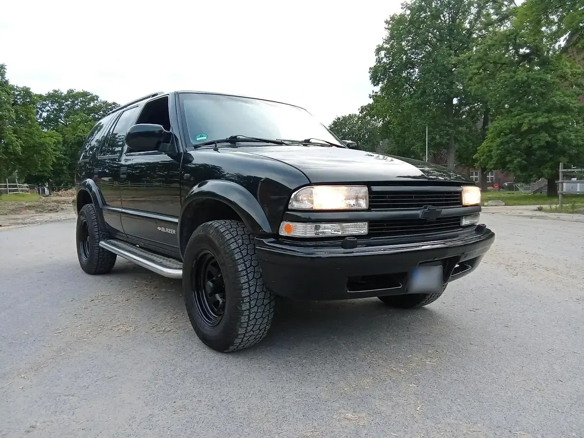 Gebraucht Chevrolet Blazer LT 193 PS (141 kW) 1999 Schwarz SUV