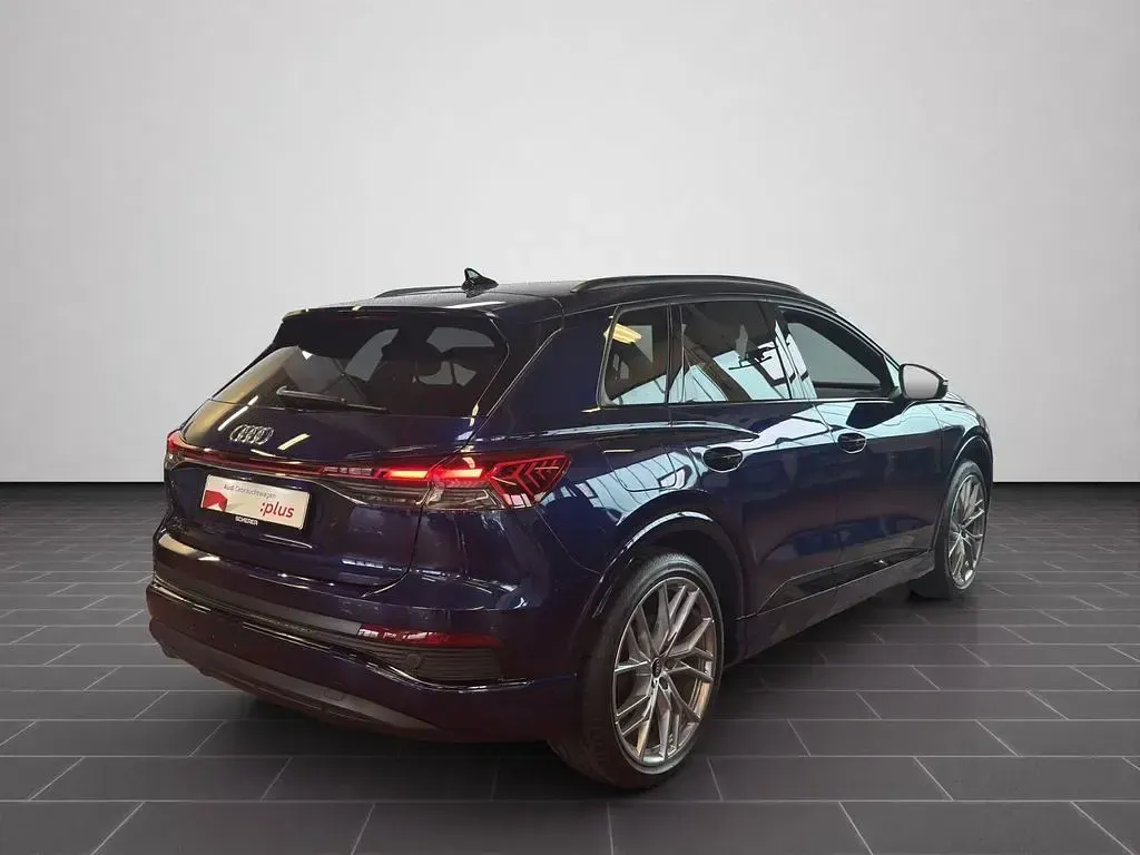 Second-hand Audi Q4 e-tron Comfort 150 kW (204 CP) 2023 Albastru SUV