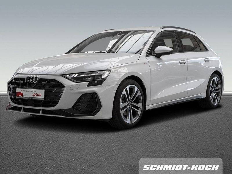 Gebraucht Audi A3 S-Line 116 PS (85 kW) 2025 Gletscherweiß metallic Limousine