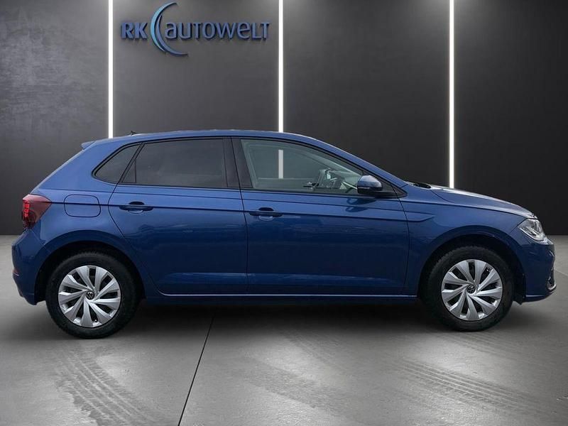 Gebraucht VW Polo Life 80 PS (58 kW) 2024 Blau Kleinwagen