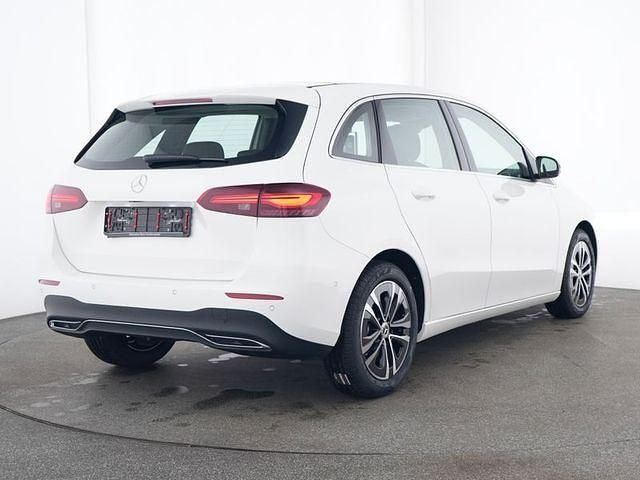 Gebraucht Mercedes B200 Progressive 163 PS (119 kW) 2024 Polarweiß Kleinwagen
