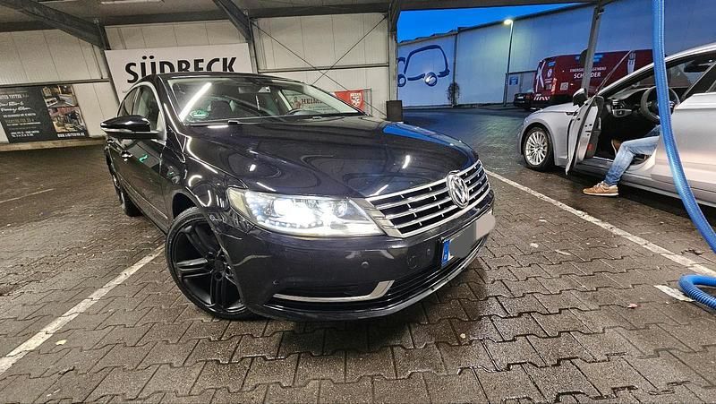 Second-hand VW CC 170 CP (125 kW) 2012 Negru Berlinǎ