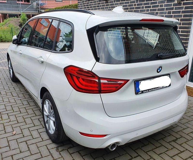 Gebraucht BMW 216 Gran Tourer Advantage 116 PS (85 kW) 2018 Weiß Van / Kleinbus
