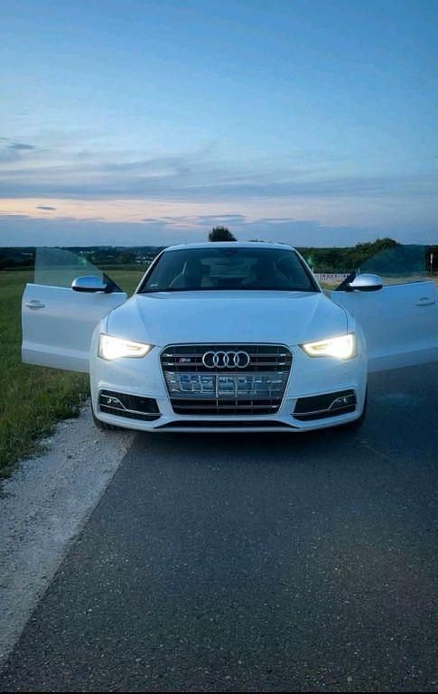 Weiß Gebraucht 2011 Audi S5 Sportback Design Kleinwagen | 20.690 € (Fairer Preis) - Bild 1/4