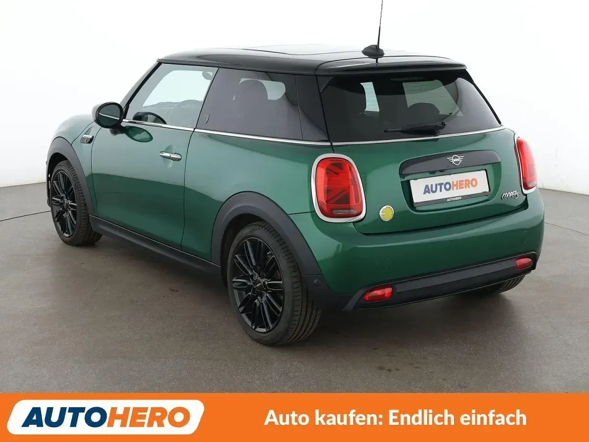 Gebraucht Mini Cooper SE 135 kW (184 PS) 2023 Grün Kleinwagen