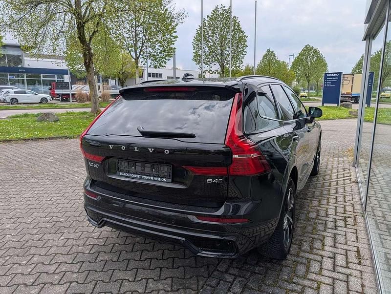 Gebraucht Volvo XC60 Plus 197 PS (144 kW) 2024 Onyx black SUV