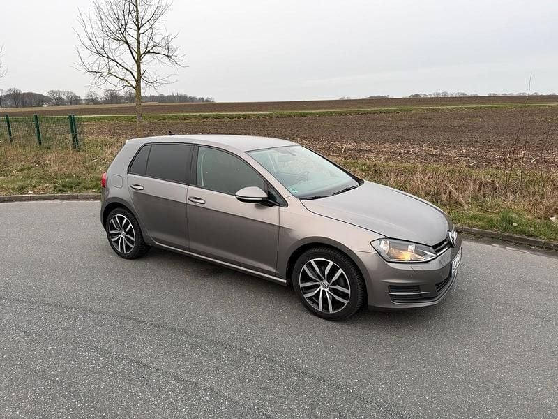 Gebraucht VW Golf VII 86 PS (63 kW) 2013 Grau Kleinwagen