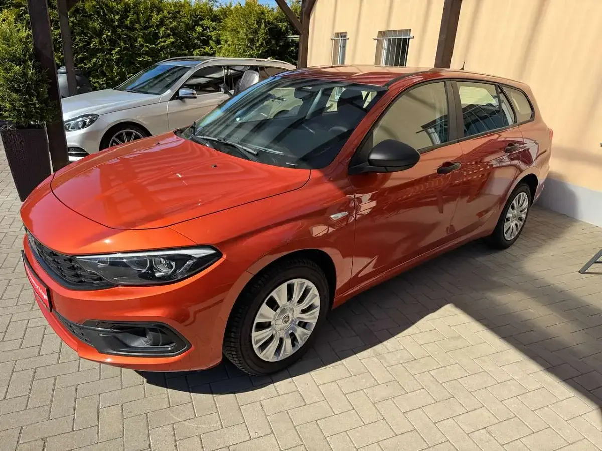 Gebraucht Fiat Tipo Life 131 PS (96 kW) 2024 Colore esterno Kombi