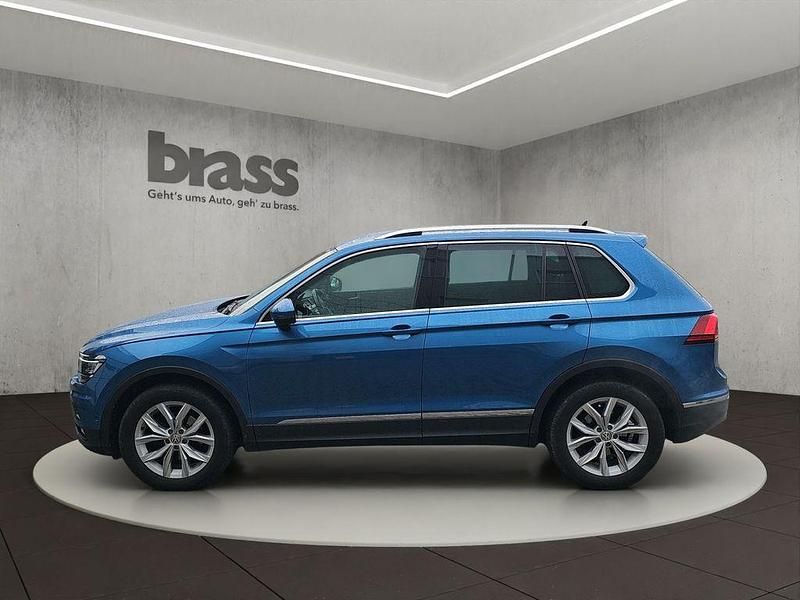 Gebraucht VW Tiguan Highline 150 PS (110 kW) 2019 Caribbean blue metallic SUV