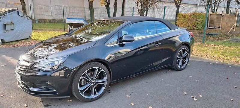 Gebraucht Opel Cascada 170 PS (125 kW) 2015 Schwarz Cabrio