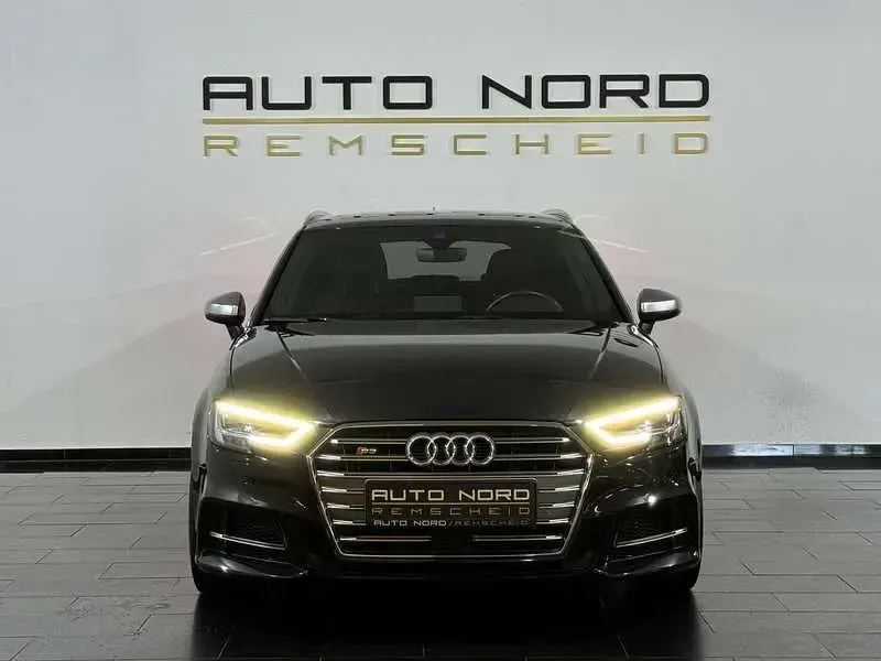 Gebraucht Audi S3 Ambiente 310 PS (228 kW) 2018 Schwarz Limousine