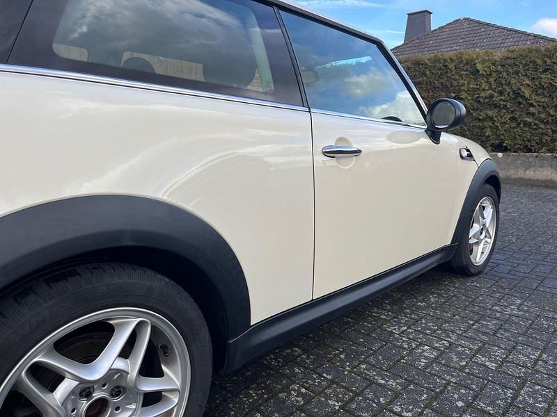 Second-hand Mini ONE 98 CP (72 kW) 2011 Bej Hatchback