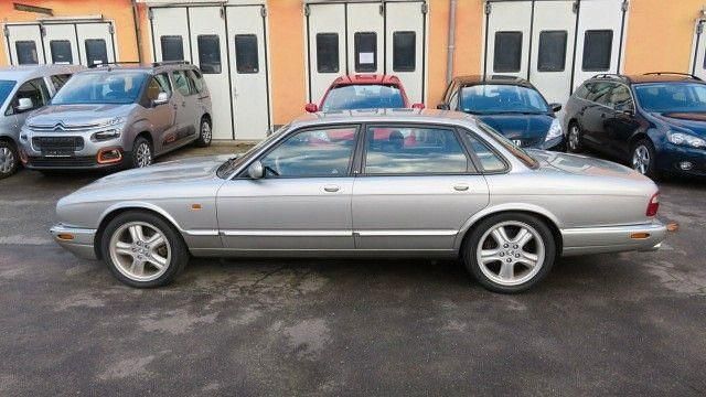 Gebraucht Jaguar XJR 363 PS (266 kW) 1998 Silber Limousine