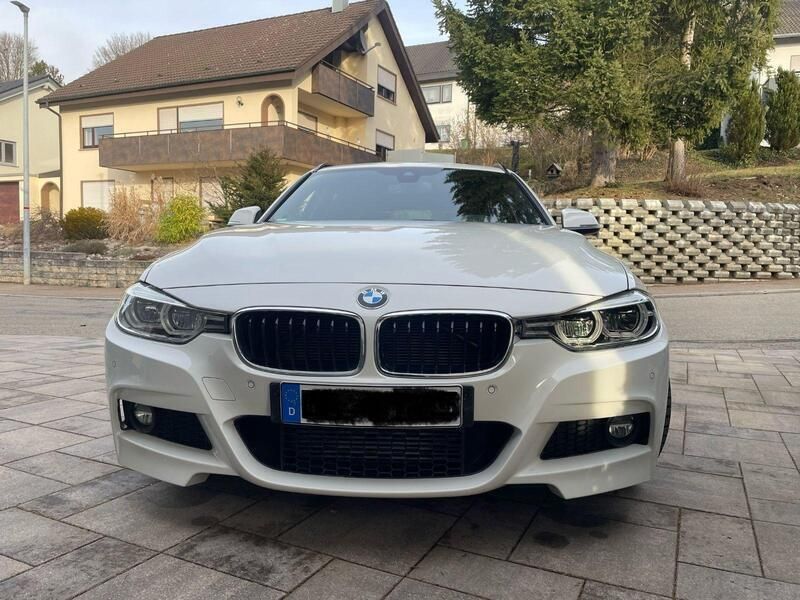 Weiß Gebraucht 2016 BMW 320 M Sport Kombi | 16.900 € (Fairer Preis) - Bild 1/4