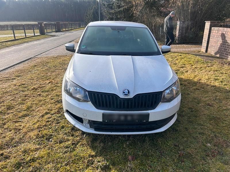 Gebraucht Skoda Fabia 75 PS (55 kW) 2017 Weiß Kleinwagen