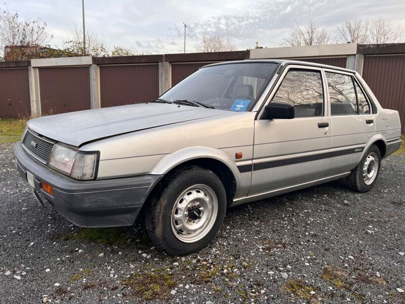 Silber Gebraucht 1984 Toyota Corolla Limousine | 2.490 € - Bild 1/4
