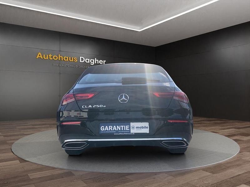 Gebraucht Mercedes CLA250e Shooting Brake AMG line 160 PS (117 kW) 2021 Schwarz Kombi