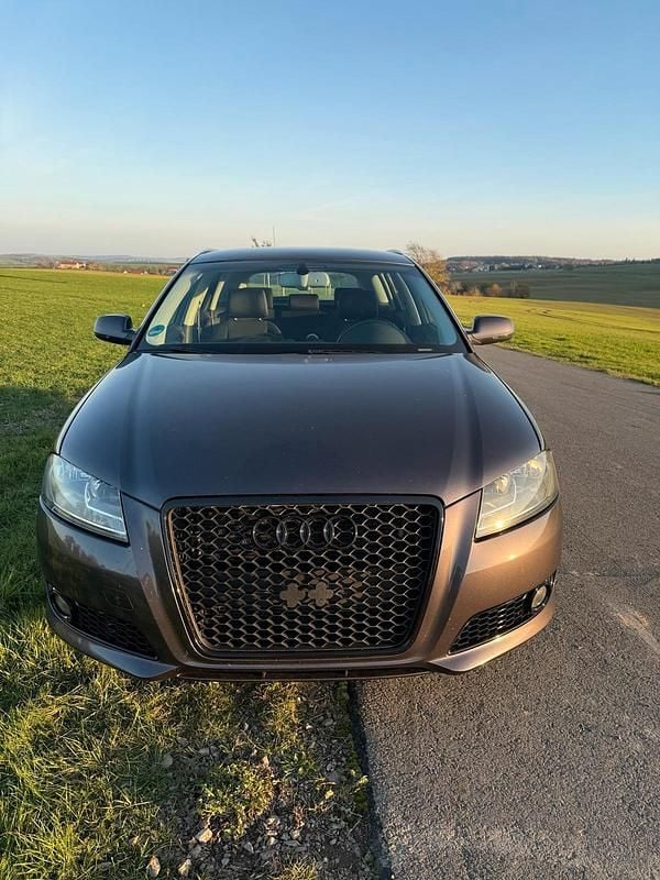 Usata Audi A3 140 CV (102 kW) 2011 Viola Utilitaria