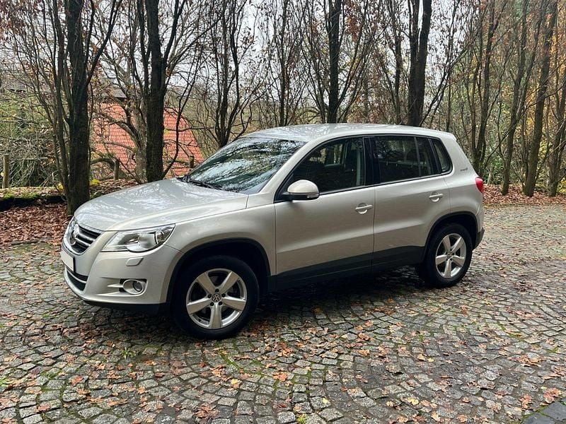 Gebraucht VW Tiguan Freestyle 140 PS (102 kW) 2011 Silber SUV