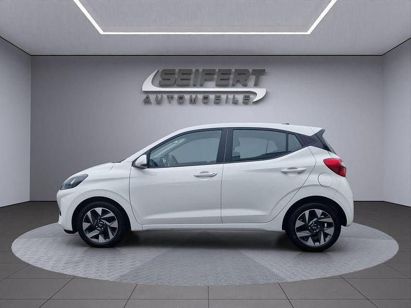 Gebraucht Hyundai i10 Trend 79 PS (58 kW) 2025 Atlas white / sol Kleinwagen
