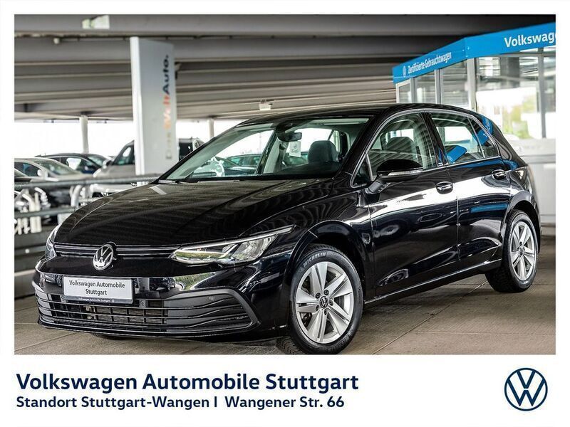 Deep black perleffekt Gebraucht 2021 VW Golf VIII Life Limousine | 20.330 € (Fairer Preis) - Bild 1/4