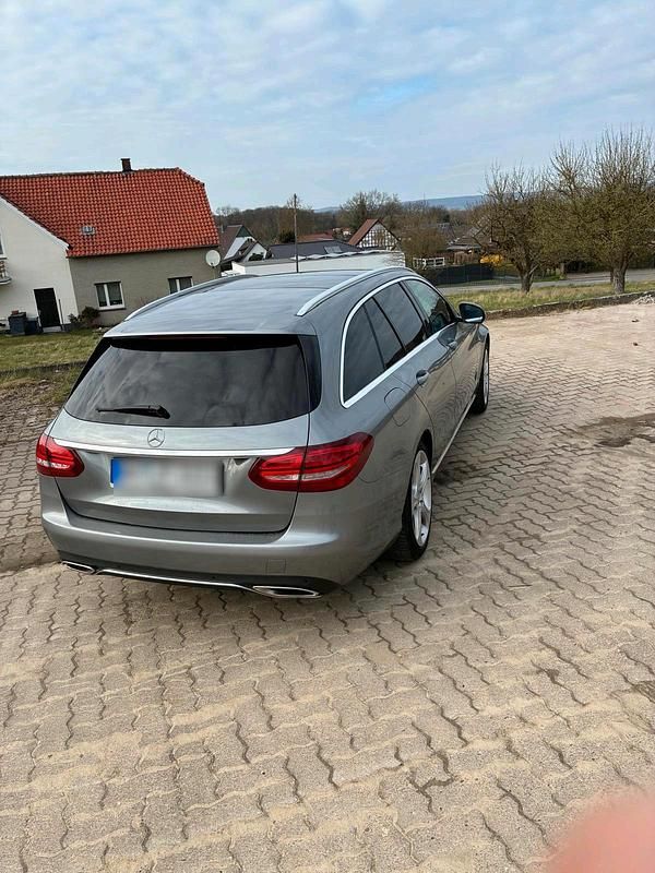 Gebraucht Mercedes C400 333 PS (244 kW) 2015 Grau Kombi