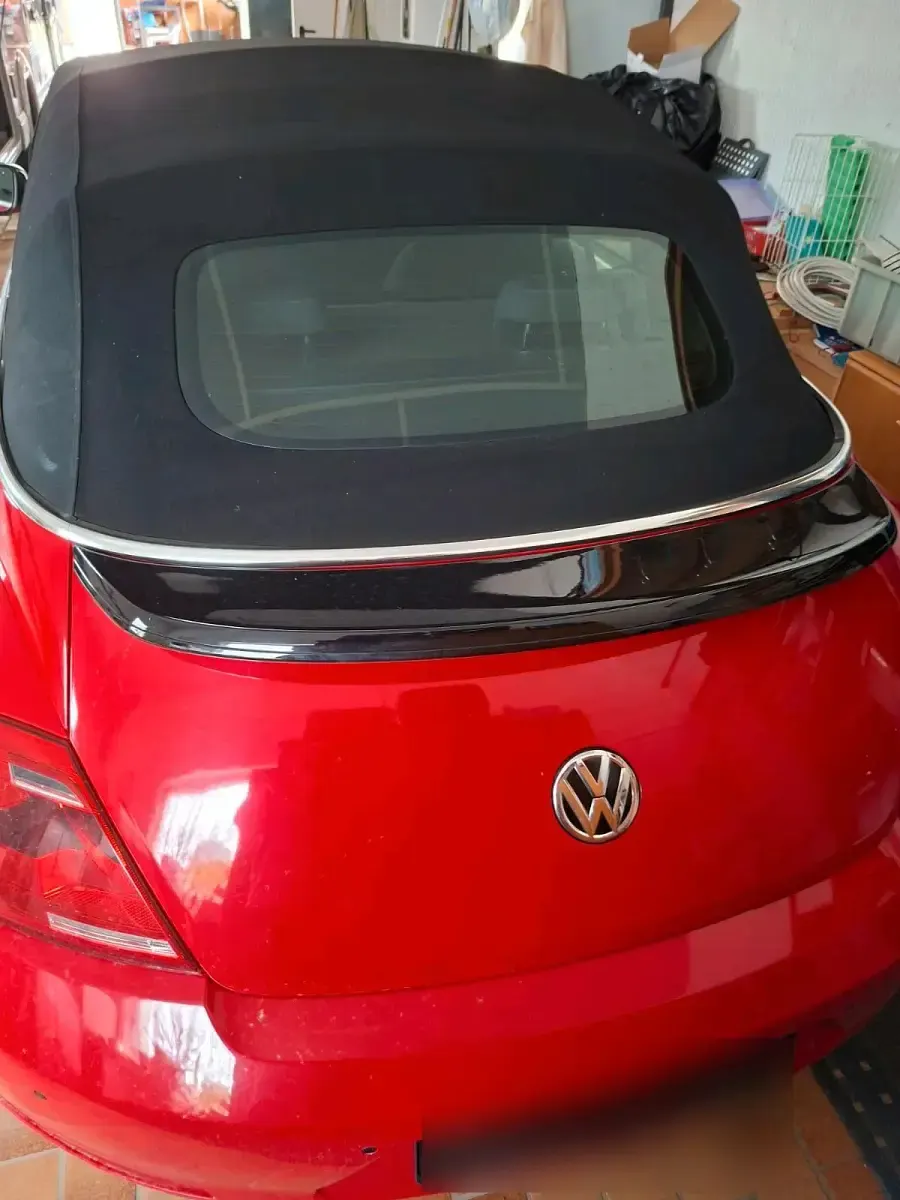 Gebraucht VW Beetle 105 PS (77 kW) 2016 Rot Kleinwagen