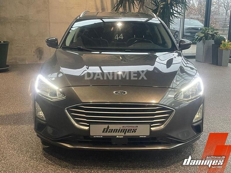 Gebraucht Ford Focus Cool & Connect 120 PS (88 kW) 2020 Grau Limousine