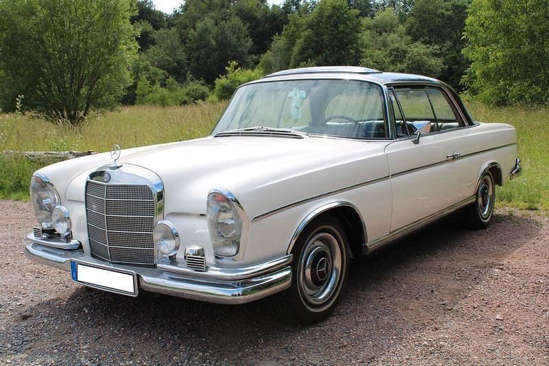 Weiß Gebraucht 1967 Mercedes 300 Coupé | 57.900 € - Bild 1/4