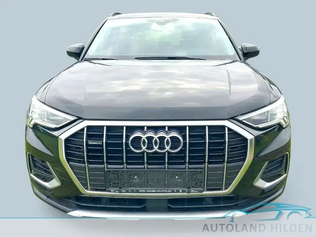 Gebraucht Audi Q3 Performance 150 PS (110 kW) 2023 Mythosschwarz SUV